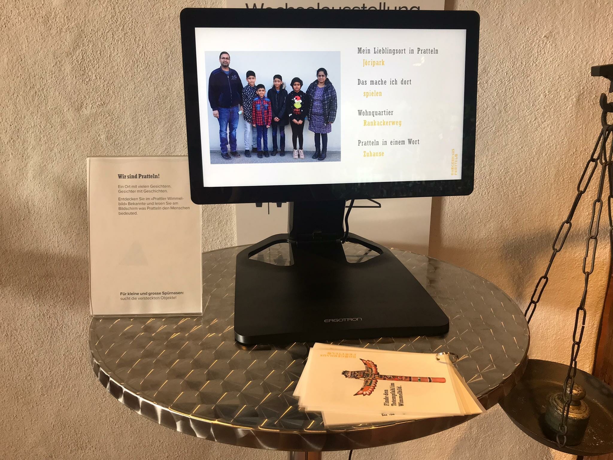 PHOTO-2021-06-19 FoyerBildschirm